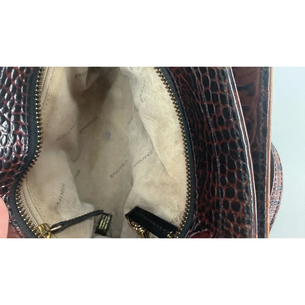 VTG Brahmin Croc Embossed Leather‎ Crossbody Bag Brown Black Suede Turnlock USA
